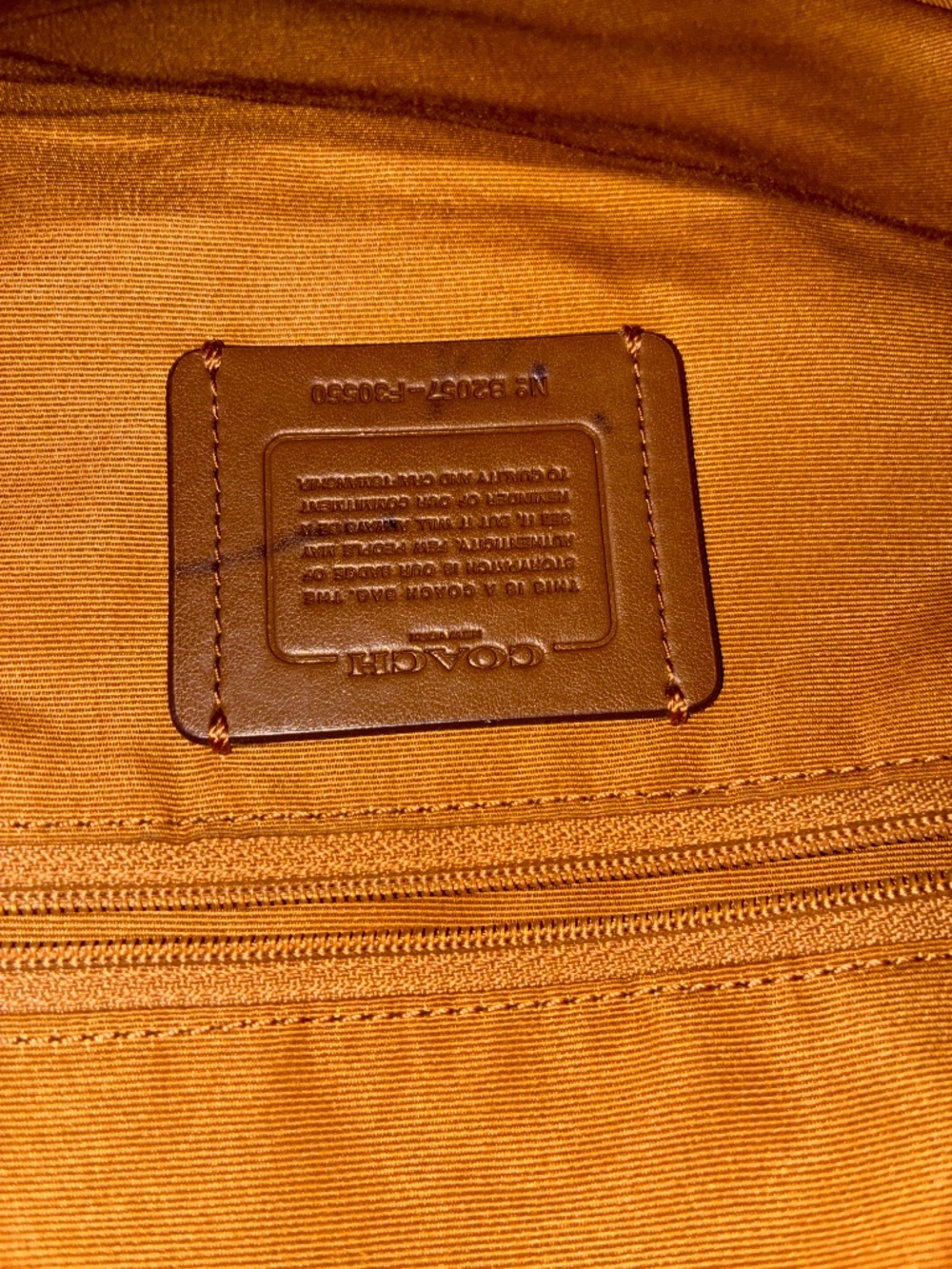 Coach bookbag tan/black luxury designer bag - Picture 3 of 5